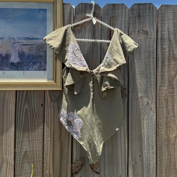 free people floral ruffle bodysuit Matilda green - Picture 1 of 5
